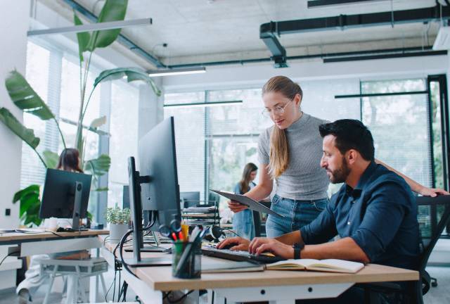 Payroll Services img